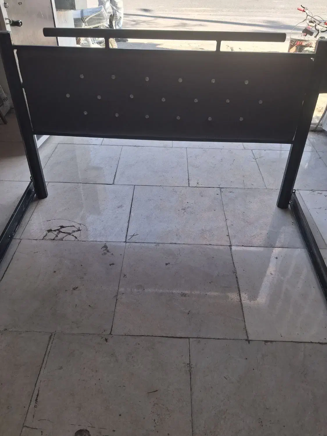 تخت خاب|تخت و سرویس خواب|نیریز, |دیوار