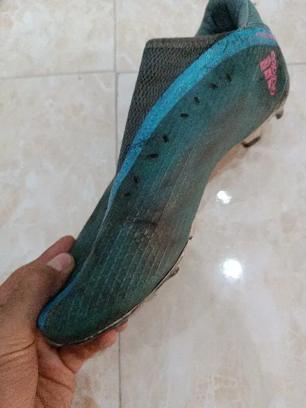 استوک  فوتبال اورجینال آدیداس سایز ۳۹،۴۰|کیف، کفش، کمربند|نسیم‌شهر, |دیوار