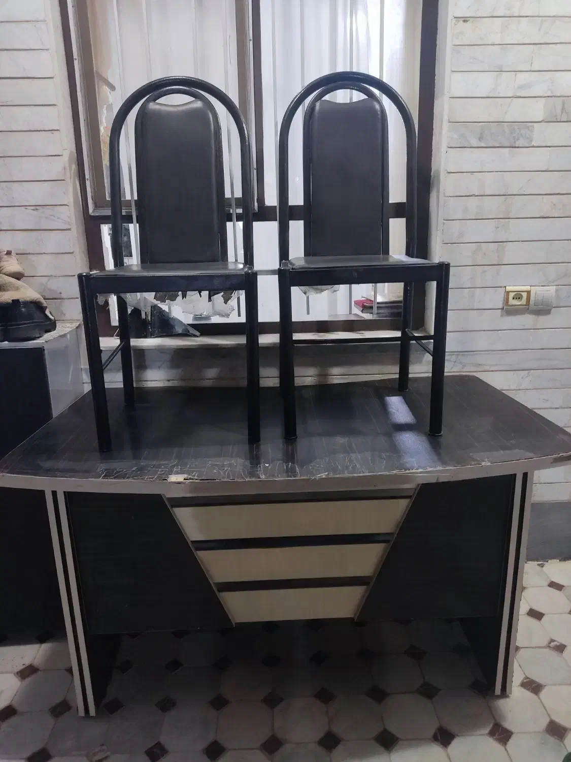 میز و صندلی اداری دست دوم|فروشگاه و مغازه|شاهرود, |دیوار