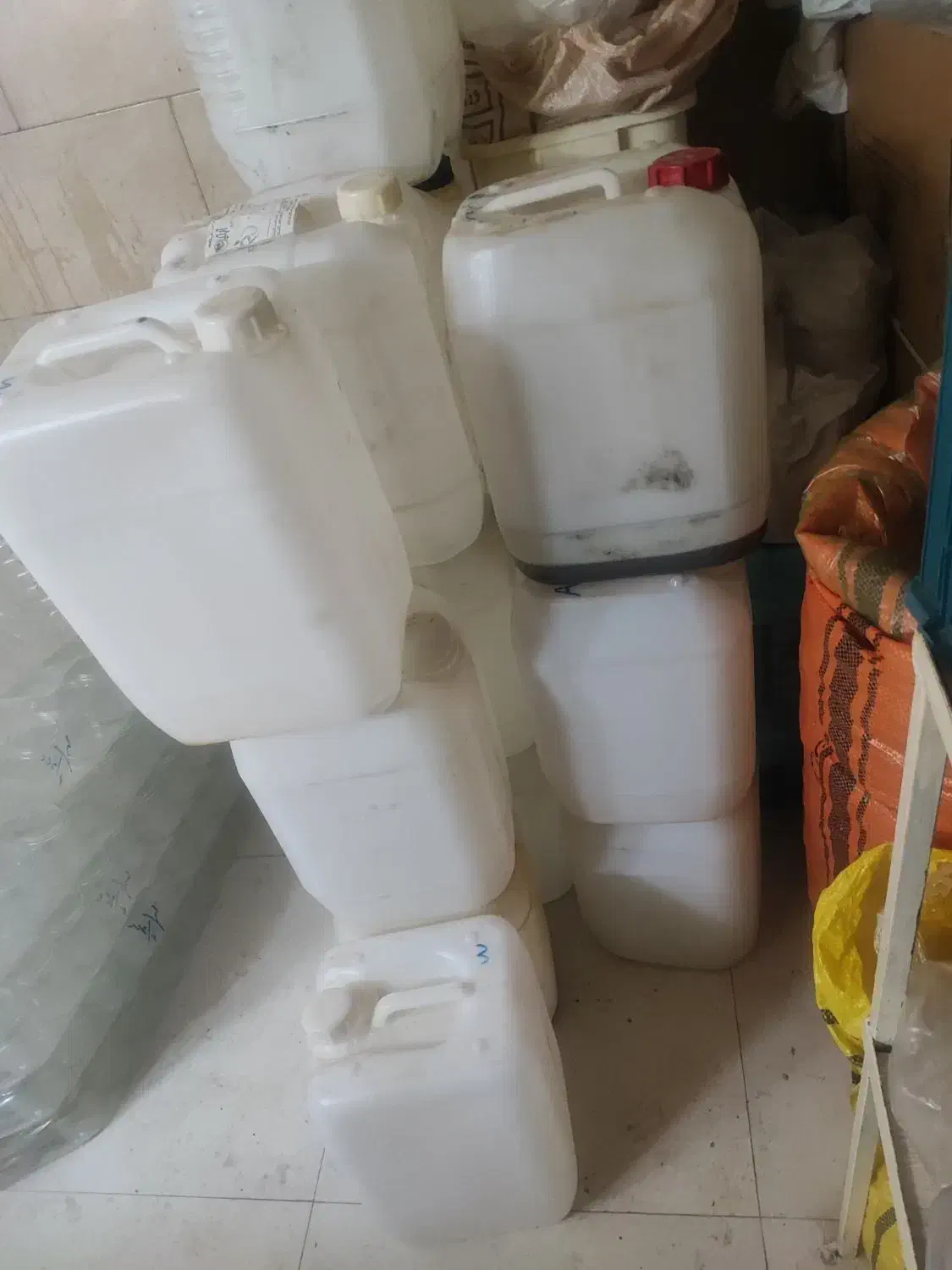 دبه خالی 20لیتری|ظروف نگهدارنده، پلاستیکی، یک‌بارمصرف|قوچان, |دیوار