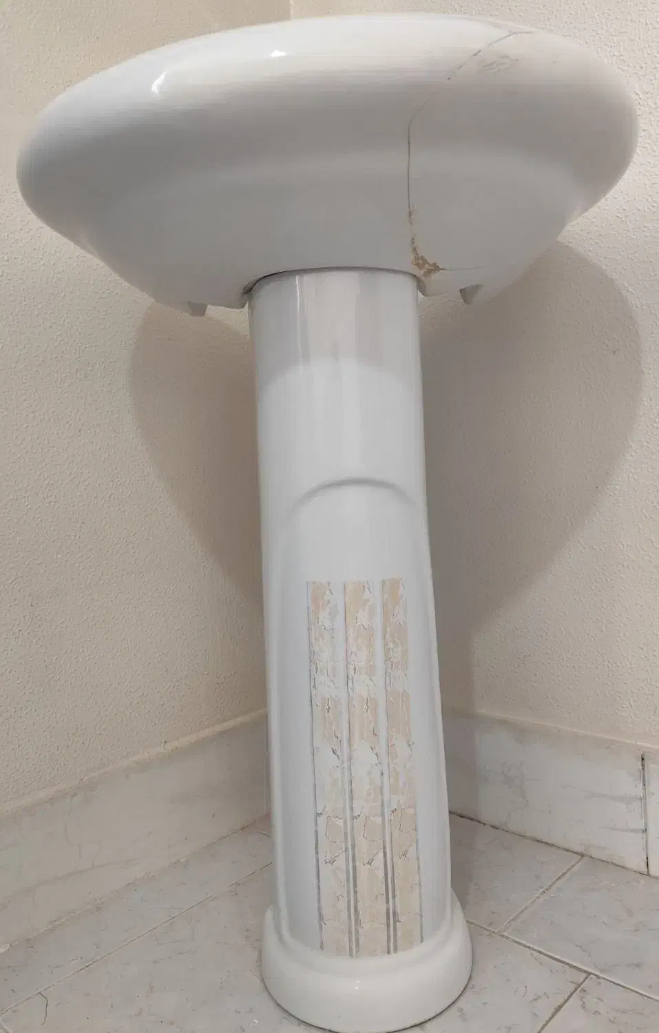 سینک روشویی سایز بزرگ|لوازم سرویس بهداشتی|شاهین‌شهر, عطار|دیوار