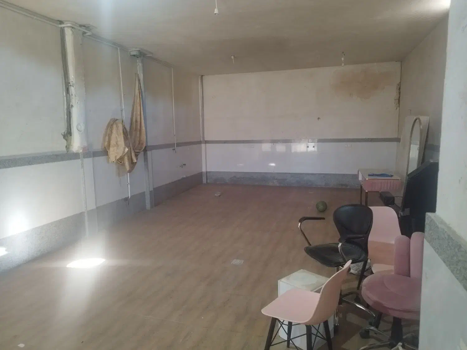 اجاره کارگاه - مغازه - انباری|اجارهٔ مغازه و غرفه|خرمدره, |دیوار