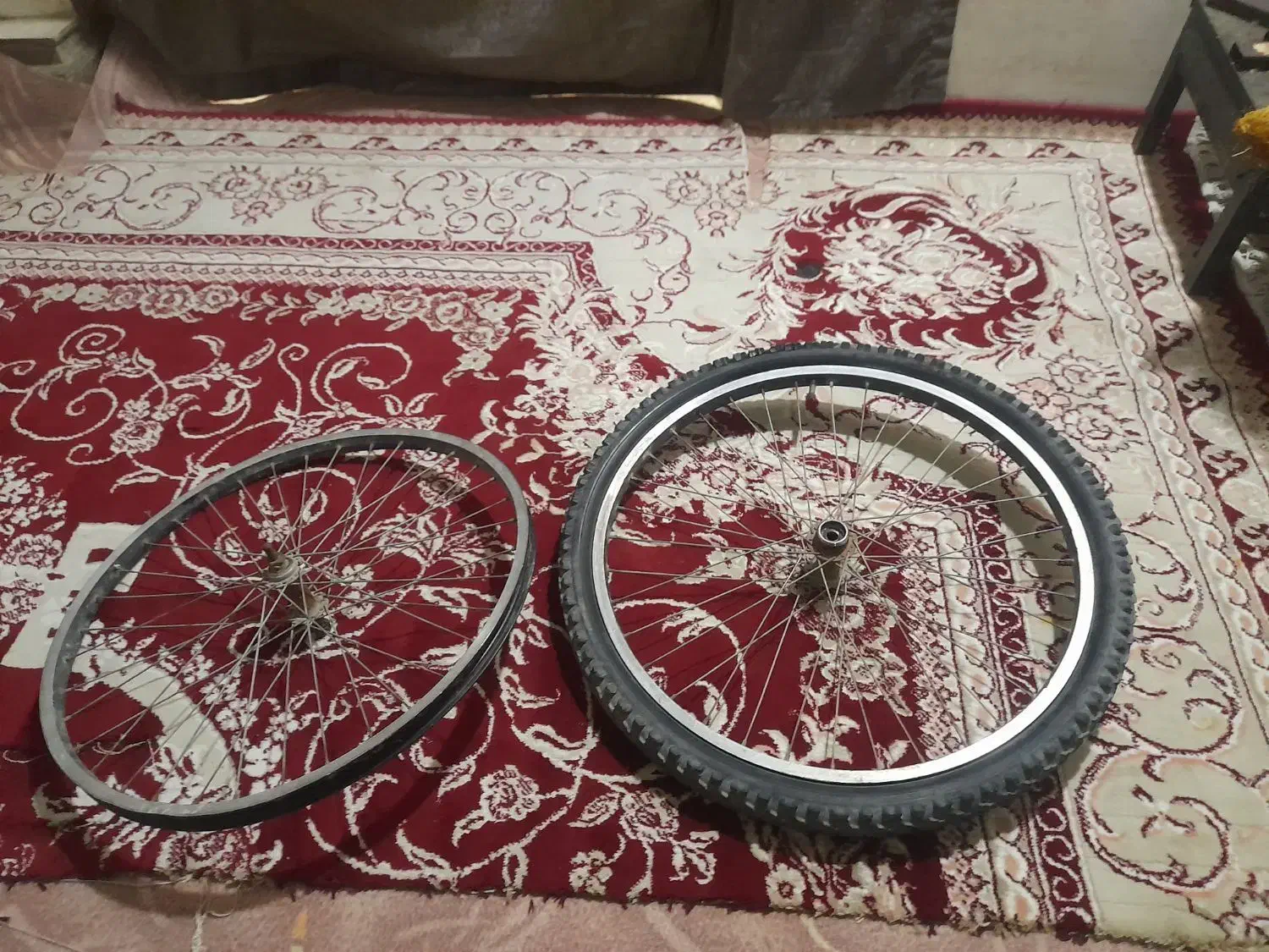 دوعدد رینگ ۲۴ یکی عقب لاستیک و تویپ دار|دوچرخه، اسکیت، اسکوتر|نگین شهر, |دیوار