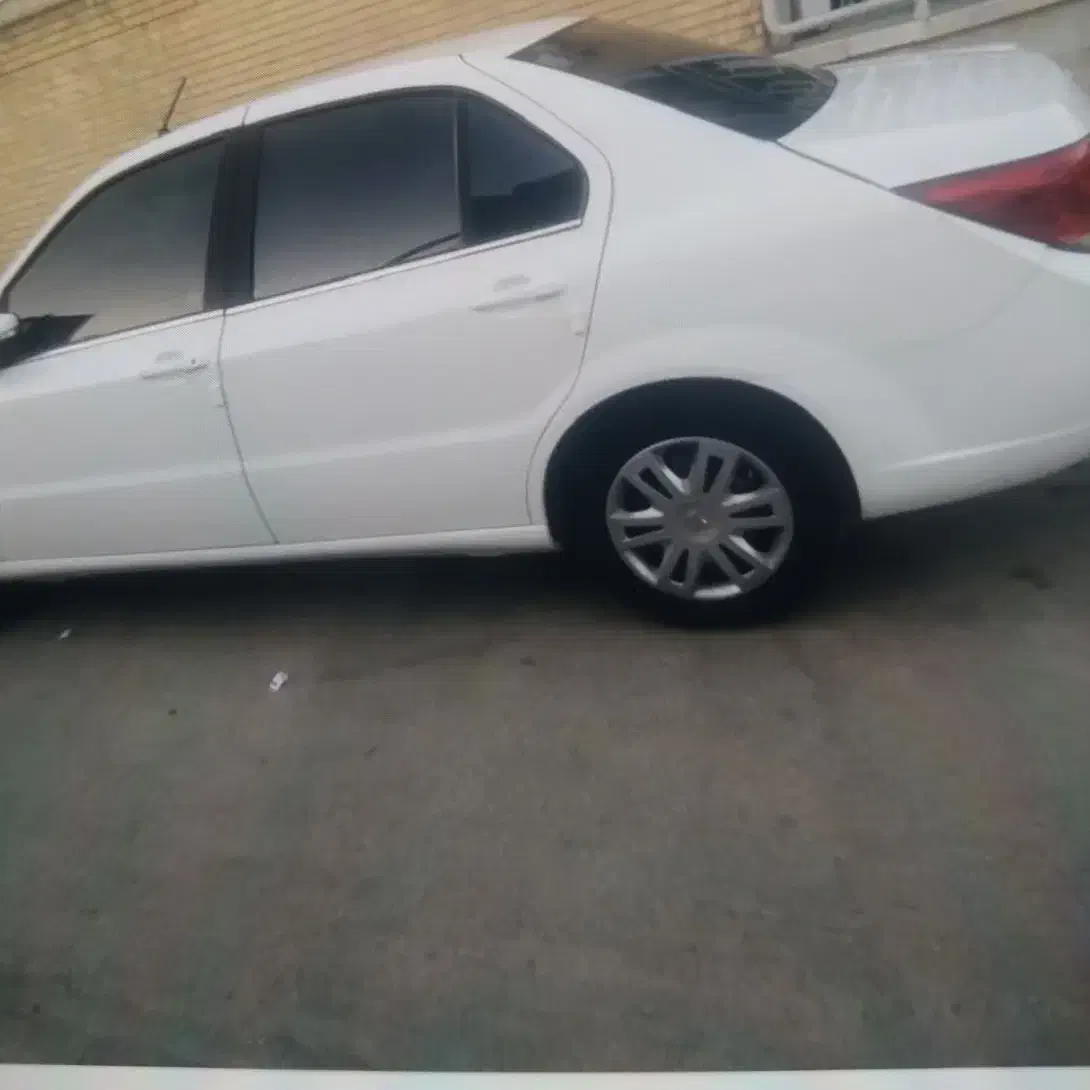 دنامعمولی|خودرو سواری و وانت|اصفهان, مارچین|دیوار