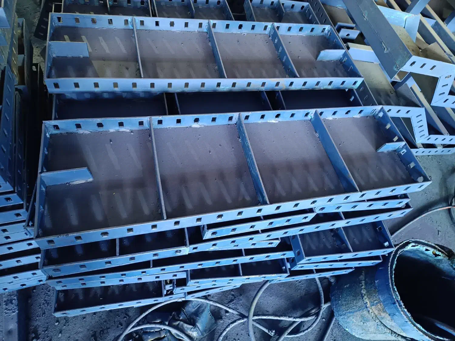 تولیدی جک و قالب چینه ور|مصالح و تجهیزات ساختمان|سلفچگان, |دیوار