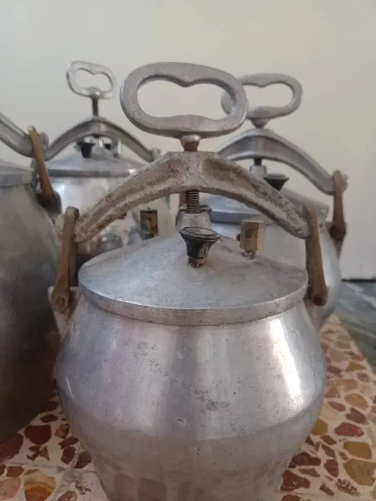 زوپز قدیمی نو|ظروف پخت‌وپز|سبزوار, چهارراه فرودگاه|دیوار