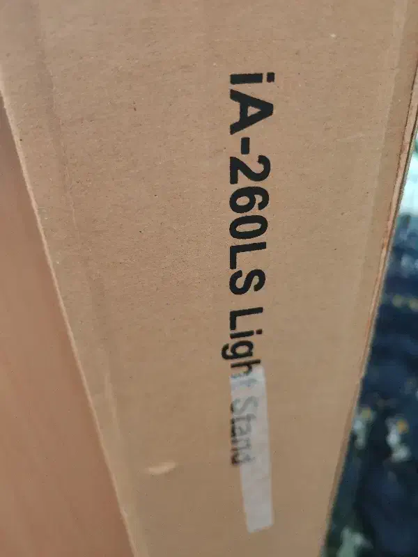 سه پایه نور ایلکین 260 اصلی نه متفرقه|دوربین عکاسی و فیلم‌برداری|تهران, شارق|دیوار