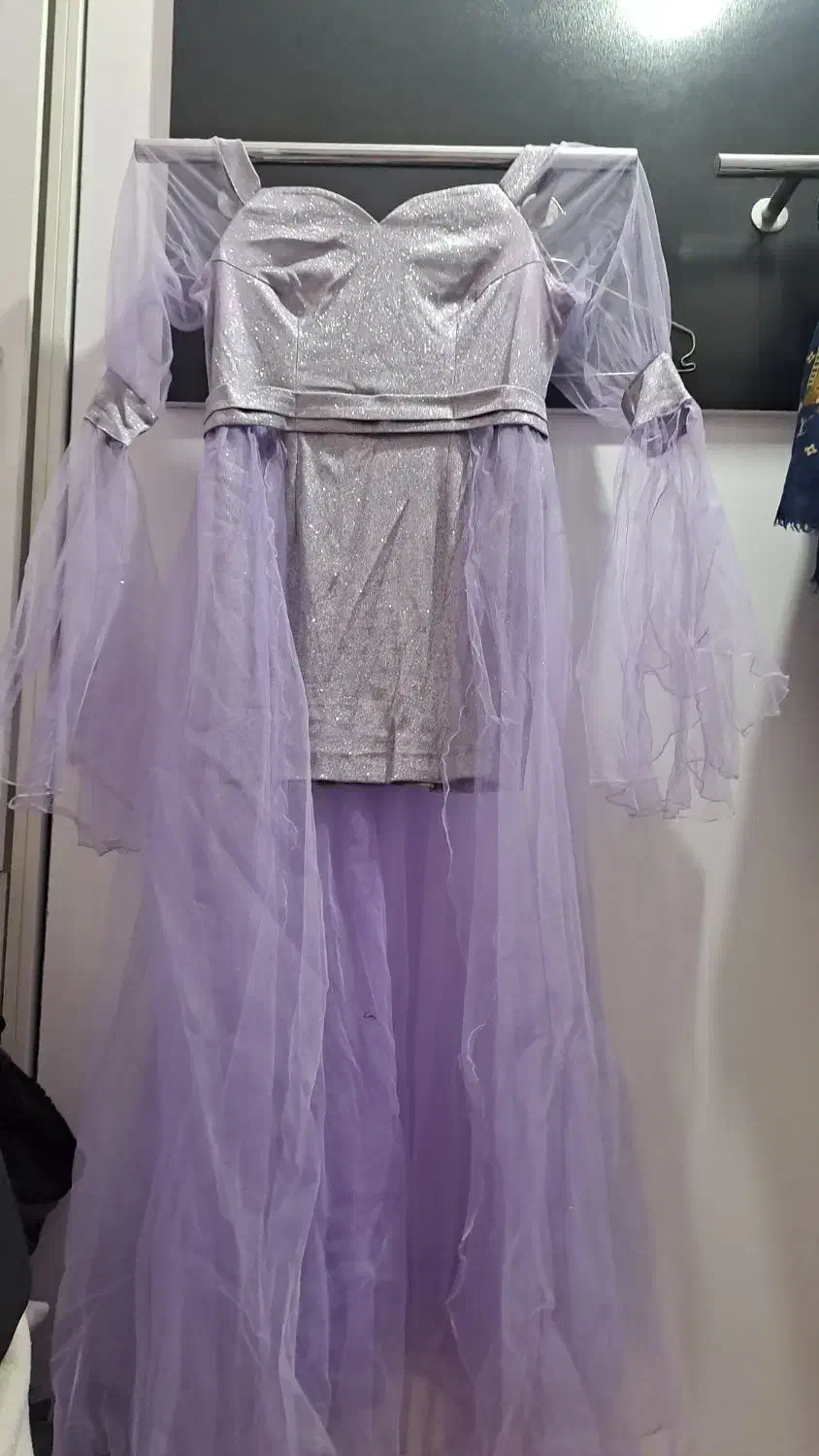 لباس مجلسی|لباس|قم, شاه سید علی|دیوار