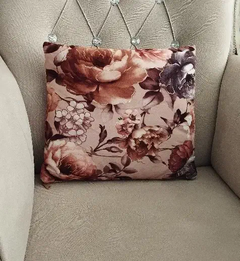 کوسن|مبلمان خانگی و میز عسلی|ایلام, |دیوار