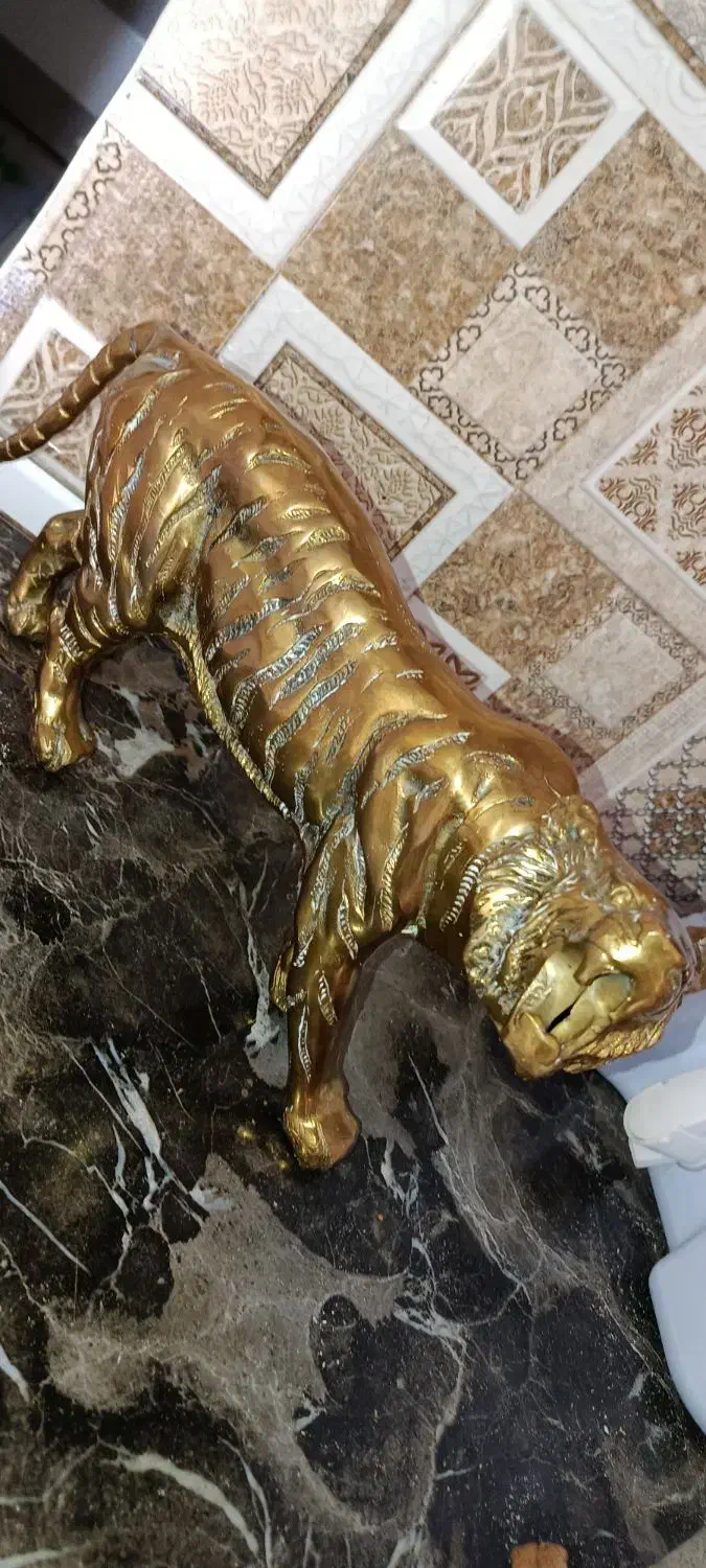 ببر آهو خر قو برنجی|مجسمه، تندیس، ماکت|پاکدشت, پاکدشت (مامازند)|دیوار