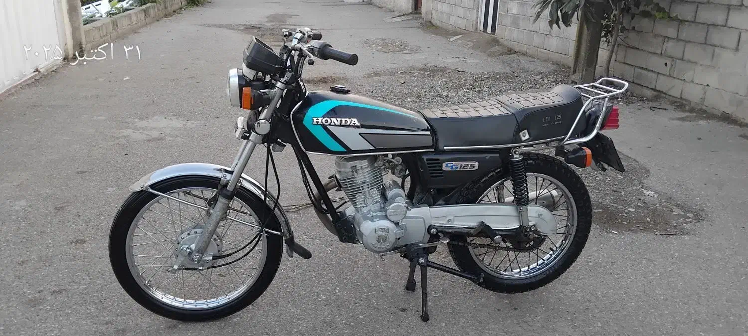 فروش موتورهوندا۱۲۵مدل۹۰زمردکویر استارتی+مدارک کامل|موتورسیکلت|قائمشهر, |دیوار