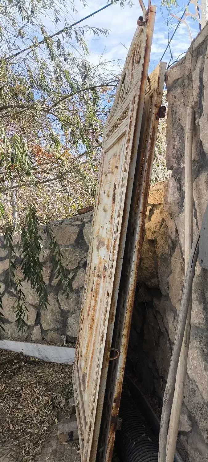 درب ویلا،خانه|مصالح و تجهیزات ساختمان|نیاسر, |دیوار