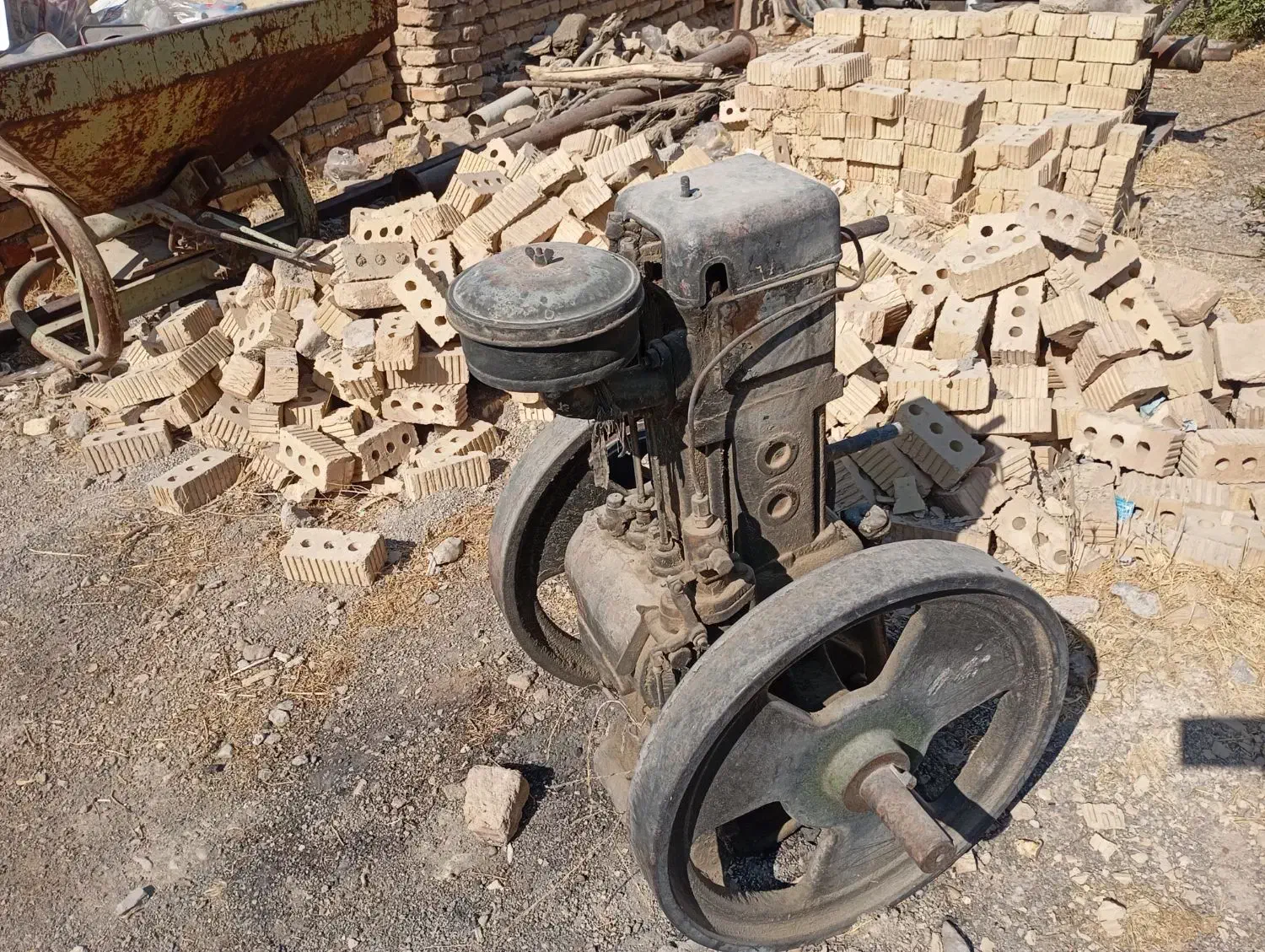 تراکتور..تلمبه رومانی.. لیستر اینگلیسی|خودرو سنگین|سیدان, |دیوار