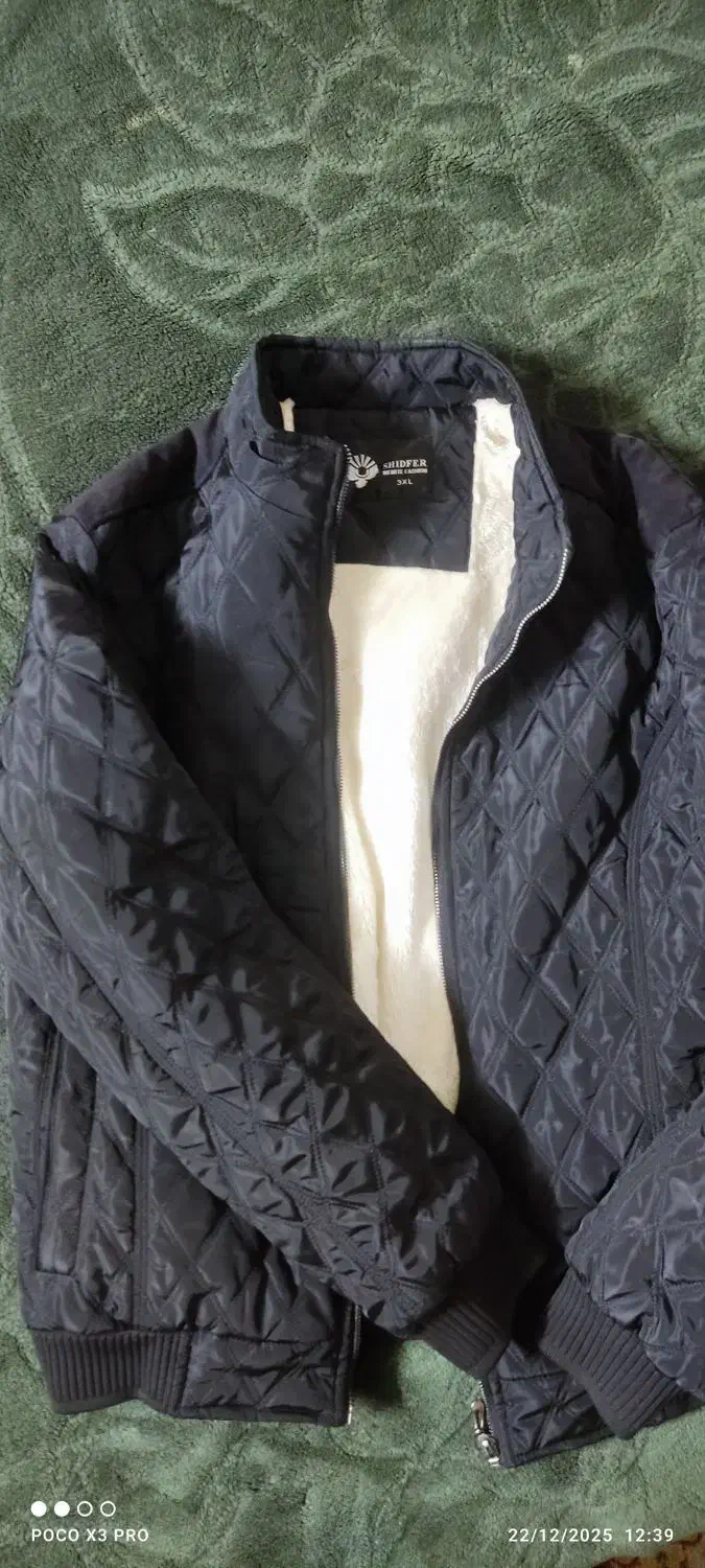 کاپشن|لباس|عباسآباد, |دیوار