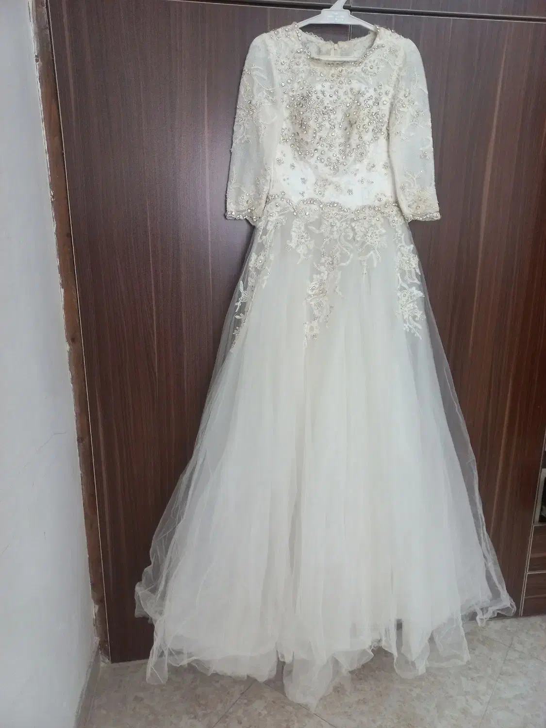 لباس عروس با شیفون دسته گل عروس یک تومنی|لباس|رشت, نظری|دیوار