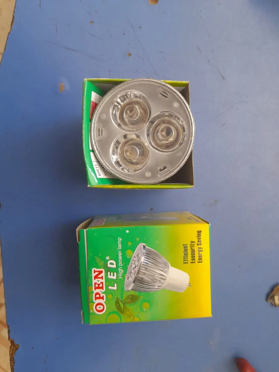 لامپ هالوژن و چراغ اضطراری|لامپ و چراغ|ایذه, |دیوار