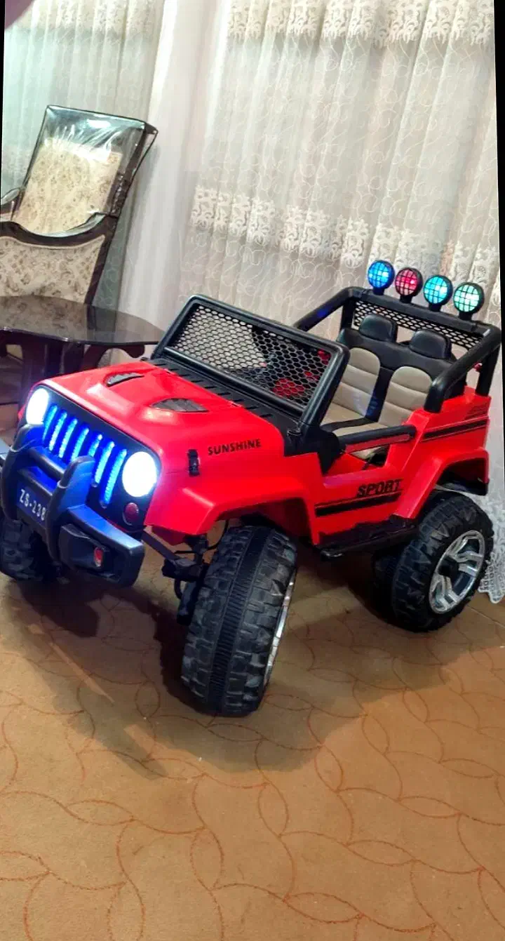 ماشین شارژی جیپ دونفره|اسباب‌‌بازی|خوانسار, |دیوار