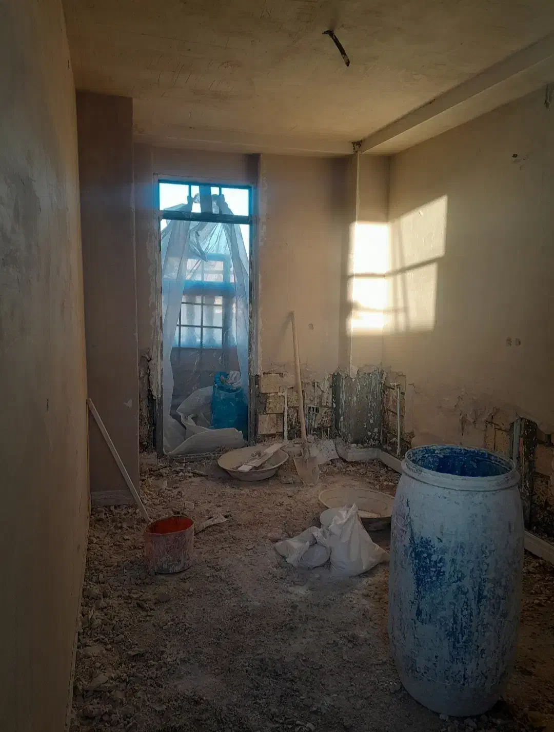 سفید کاری * گچ و خاک* تعمیرات|خدمات پیشه و مهارت|نی‌ریز, |دیوار