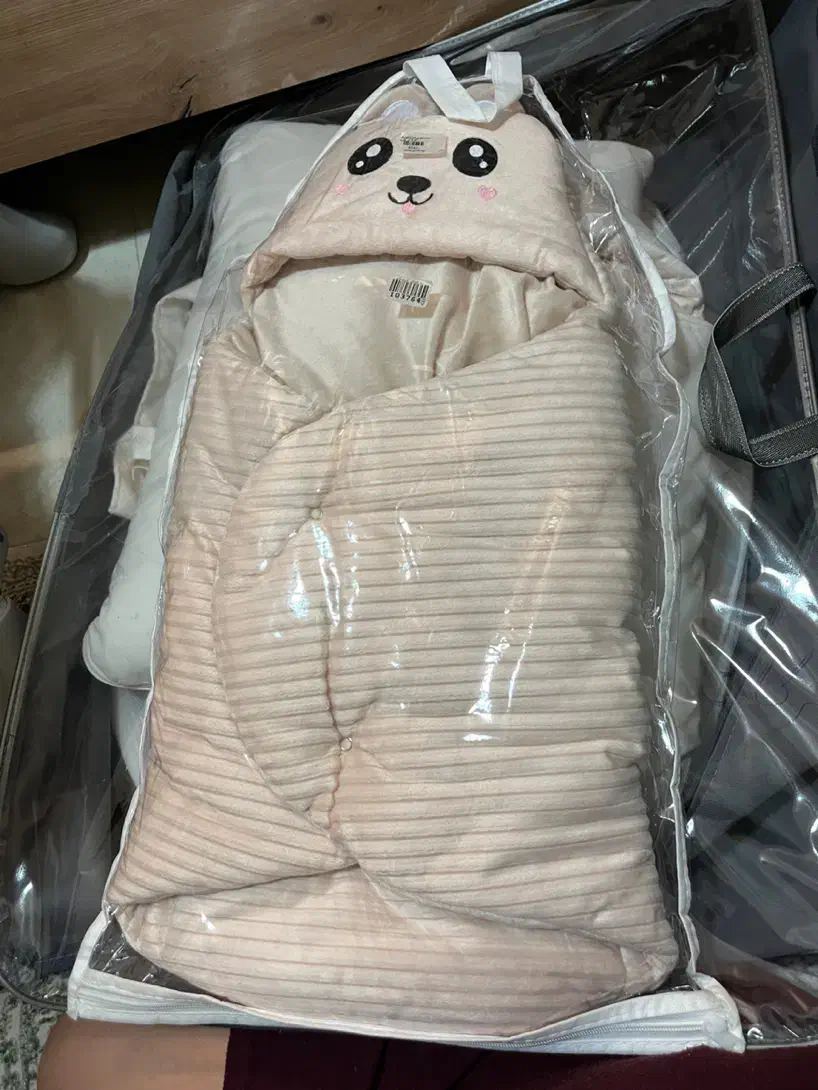 قنداق|اسباب و اثاث بچه|اصفهان, خانه اصفهان|دیوار