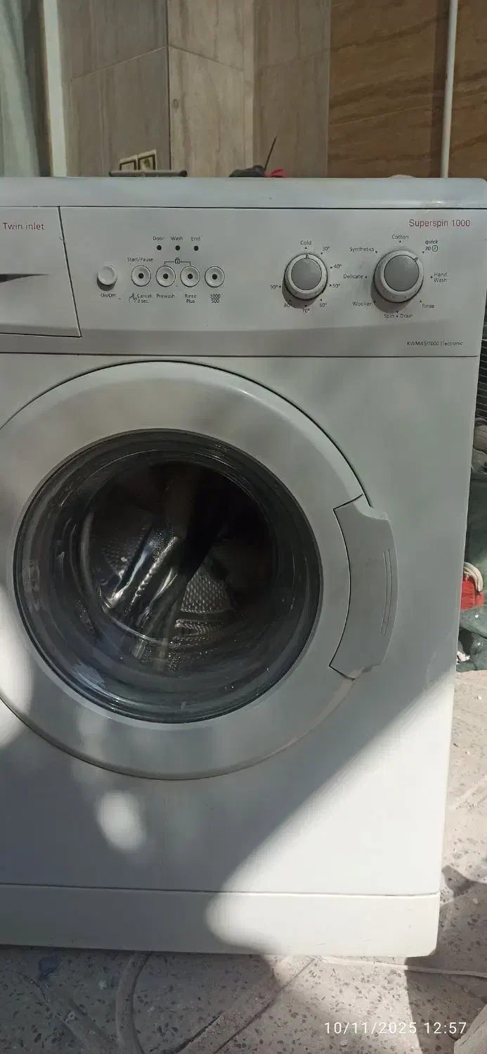 لباس شویی ۵کیلویی|ماشین لباسشویی و خشک‌کن لباس|برخوار, |دیوار