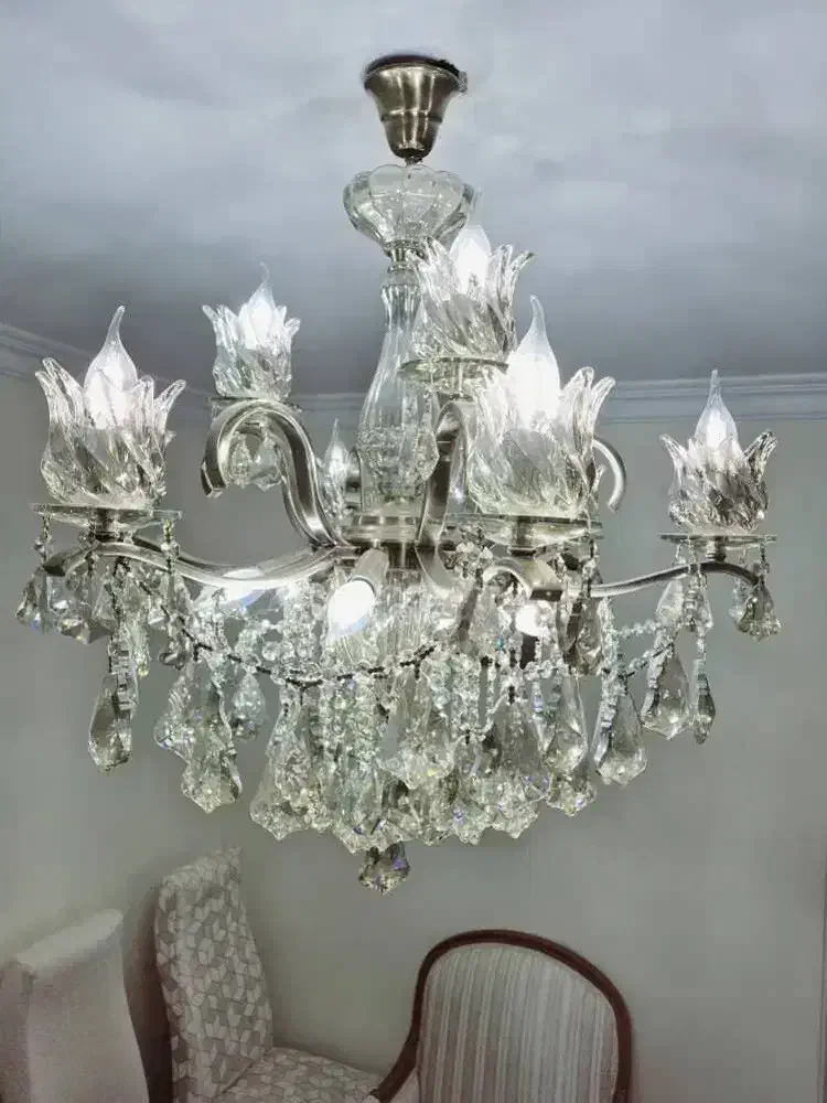 لوستر 8 شاخه برنجی با روکش شامپاینی|لوستر و چراغ آویز|تهران, بهار|دیوار