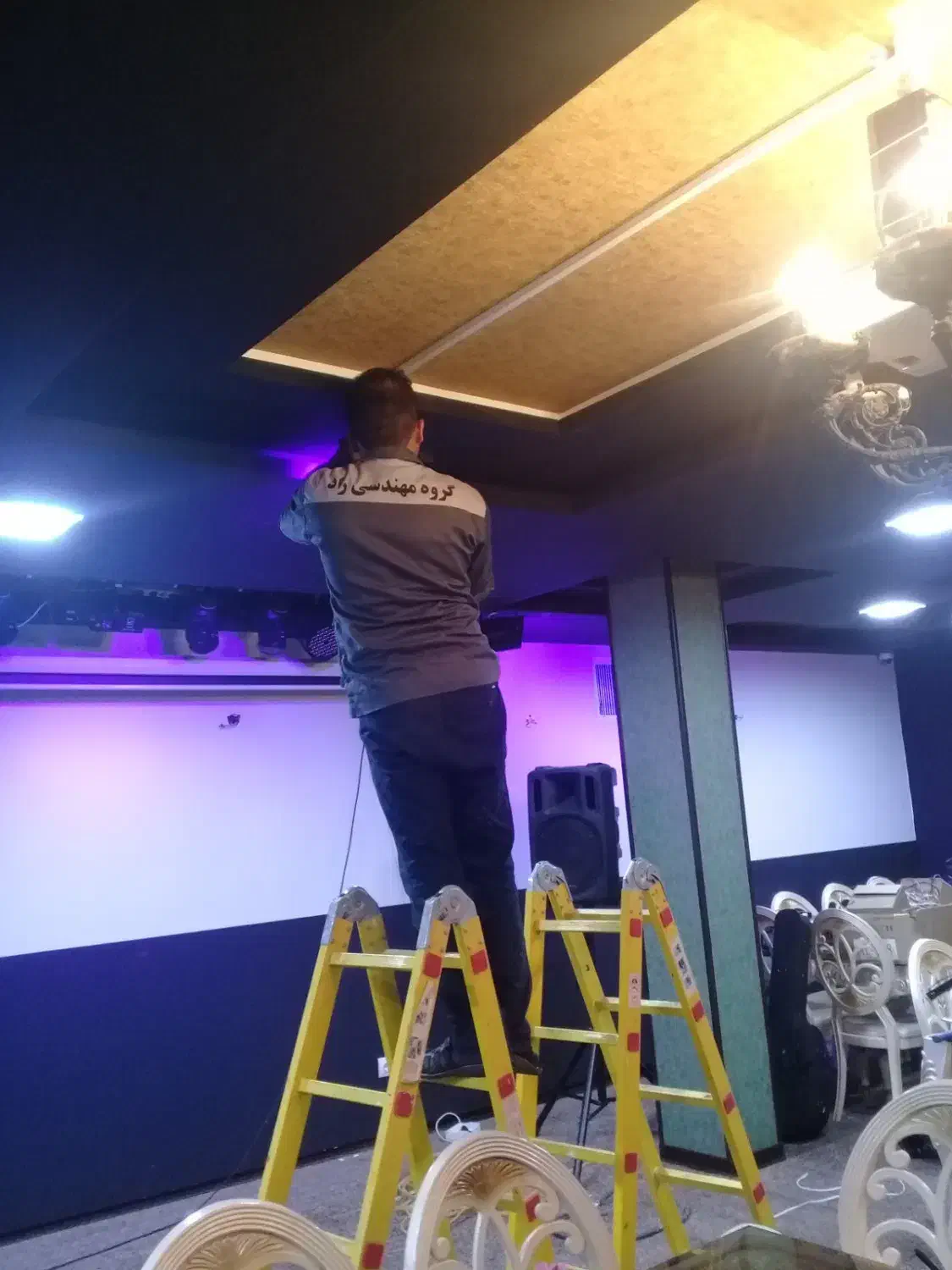 برقکار ونمایندگی اف اف وآیفون تصویری ۲۲۴۸۹۸۶۴|خدمات پیشه و مهارت|تهران, حکمت|دیوار