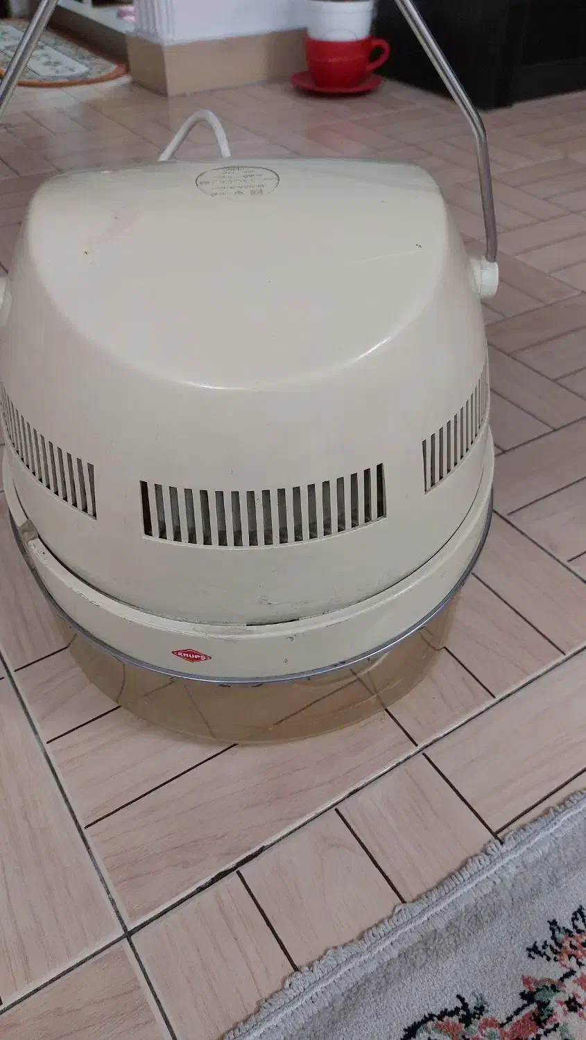 سشوار کلاهی آلمانی اصل کم جا و نو به شرط امتحان|آرایشی، بهداشتی، درمانی|تهران, پرستار|دیوار