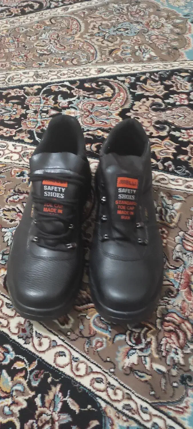 کفش ایمنی|کیف، کفش، کمربند|پاکدشت, پاکدشت (مامازند)|دیوار