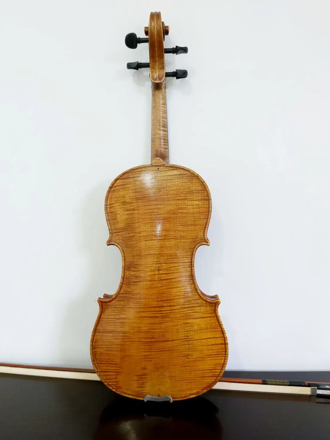 ویولن ایتالیایی قدیمی|ویولن|سنندج, |دیوار