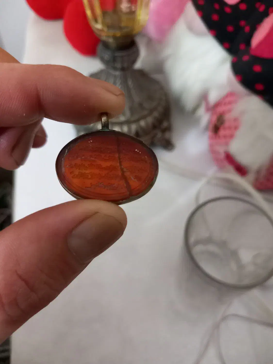 عقیق گردنی|کلکسیون اشیاء عتیقه|ثمرین, |دیوار