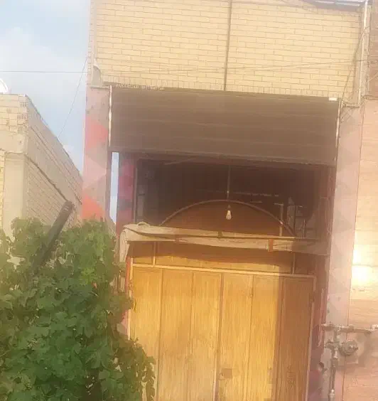 مغازه|اجارهٔ مغازه و غرفه|شیراز, میانرود|دیوار