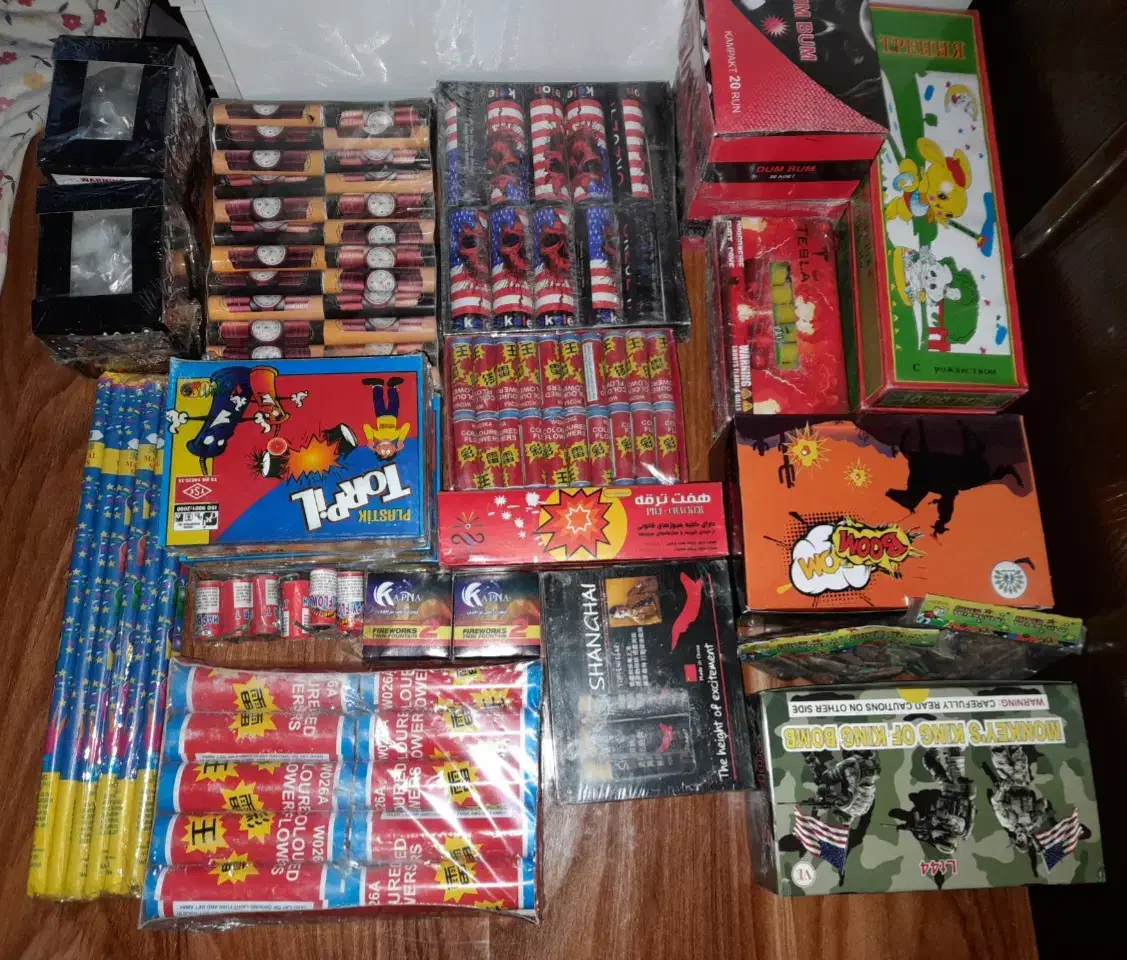 ترقه و لوازم نورافشانی|اسباب‌‌بازی|نوشهر, |دیوار