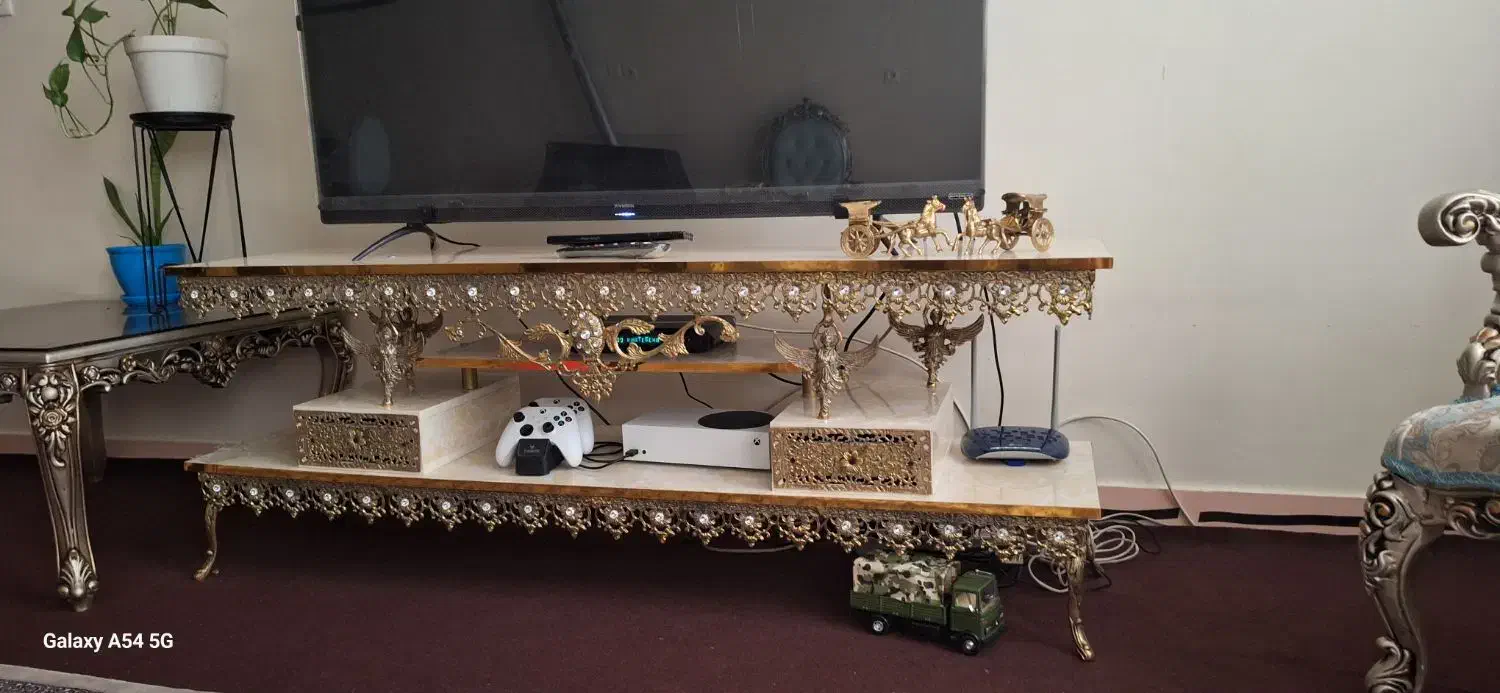میز تلویزیون برنجی|میز تلویزیون|قرچک, شهرک طلائیه|دیوار