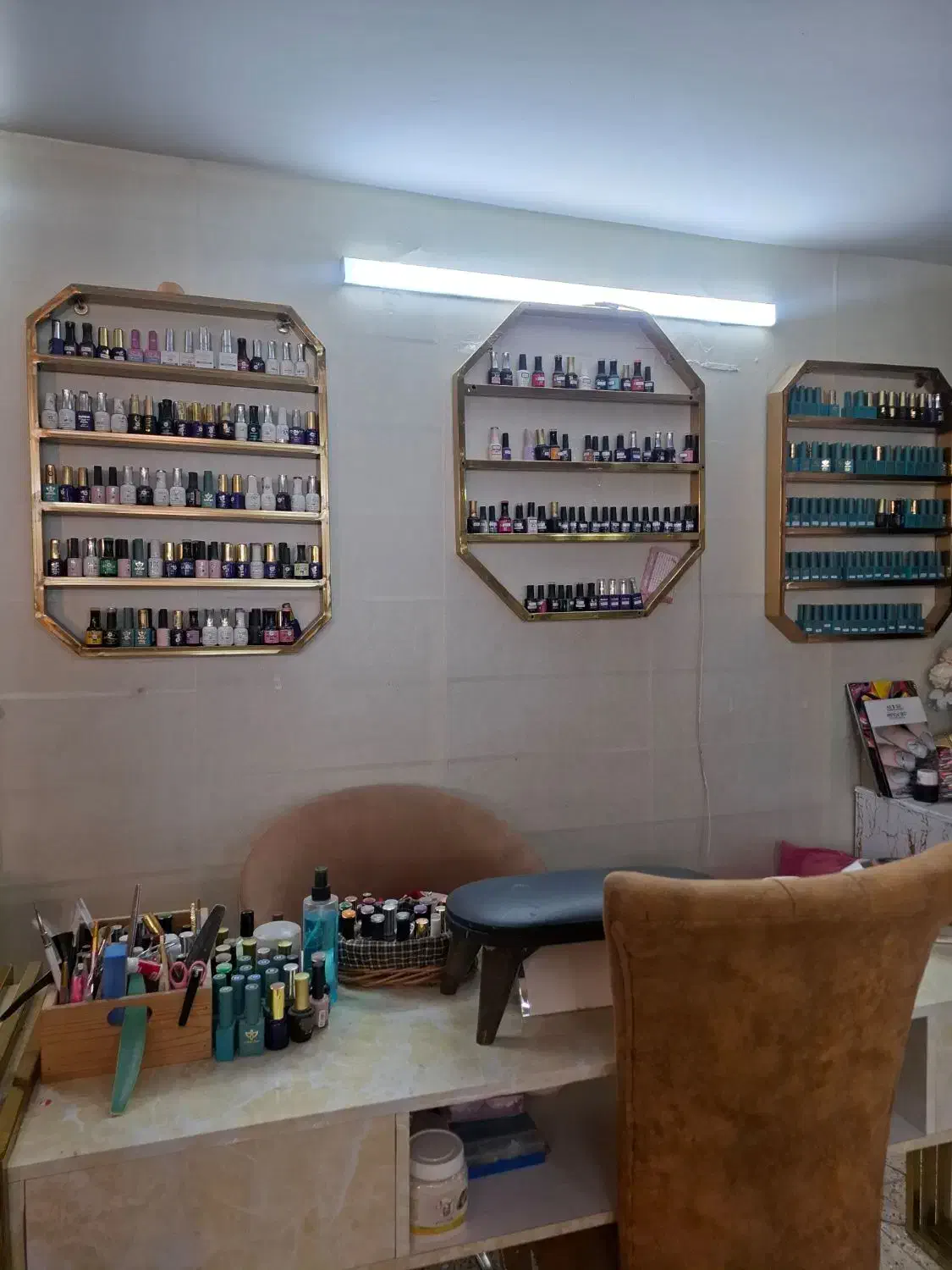 اجاره میز ناخن|اجارهٔ مغازه و غرفه|تهران, شهرک ولیعصر جنوبی|دیوار