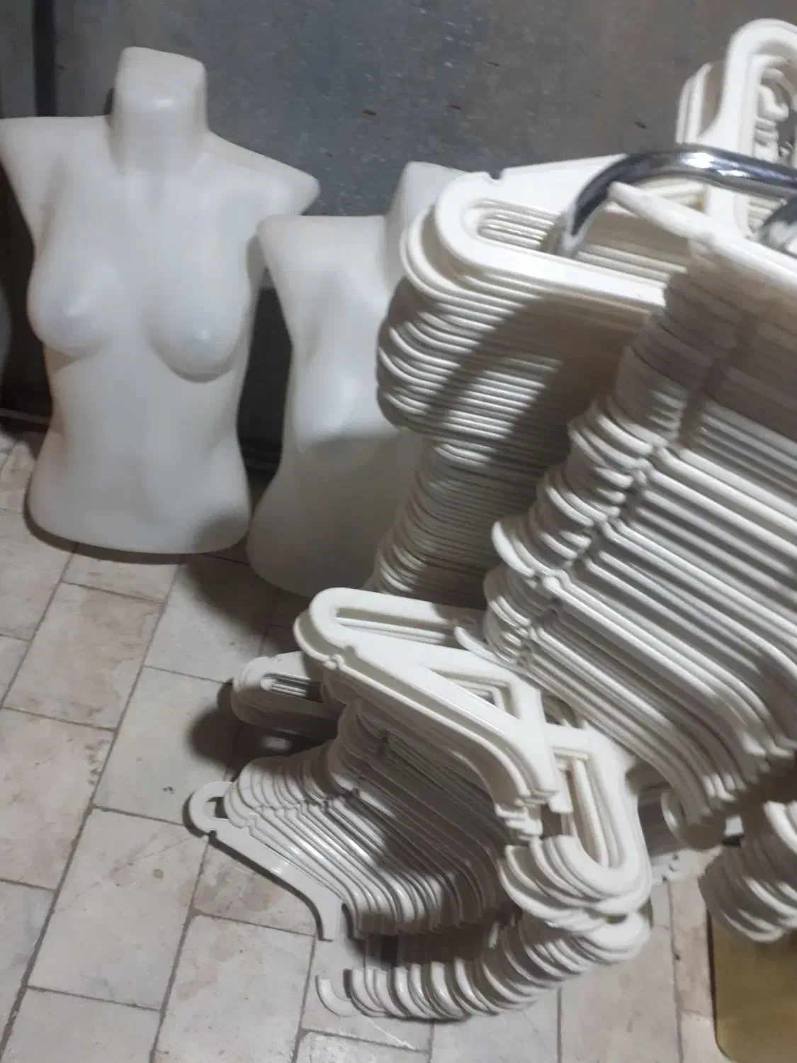 چوب رختی رگال چوب رختی|فروشگاه و مغازه|کرمان, |دیوار