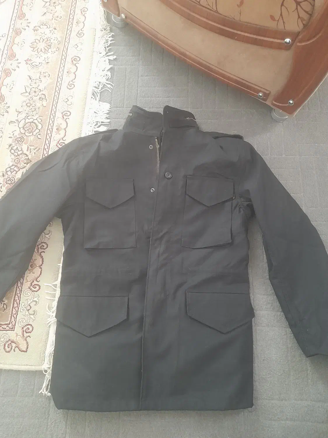 کاپشن آلفا|لباس|نمین, |دیوار