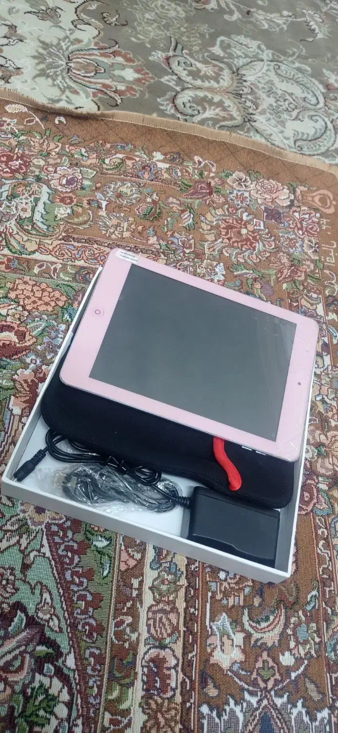 تب لت|تبلت|مشهد, طبرسی شمالی|دیوار