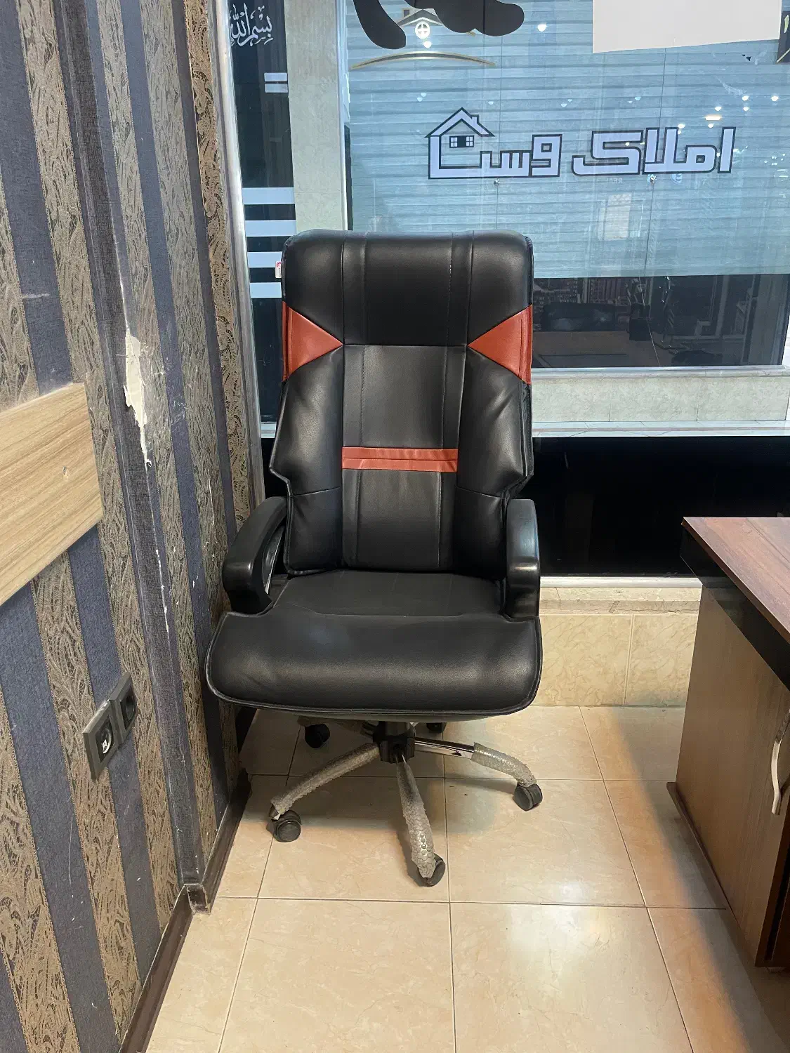 میز وصندلی ست کامل اداری|مبلمان اداری|پردیس, فاز ۲|دیوار