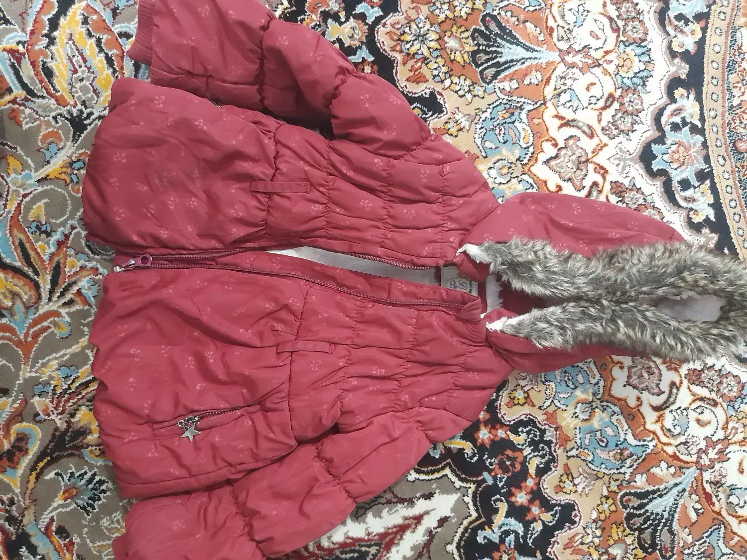 کافشن خارجی|کفش و لباس بچه|تربت جام, کاریز نو سفلی|دیوار