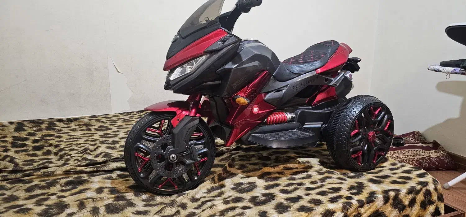 متور شارژی تا 10 سال|اسباب‌بازی بچه|تهران, زعفرانیه|دیوار