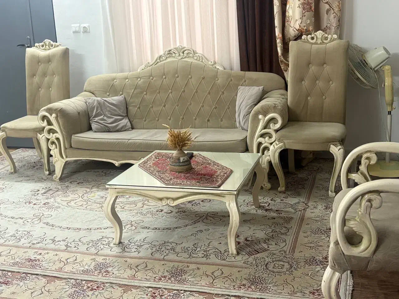 مبل ۷ نفره و میز ناهار خوری ۶ نفرا و میز عسلی|مبلمان خانگی و میز عسلی|آمل, |دیوار