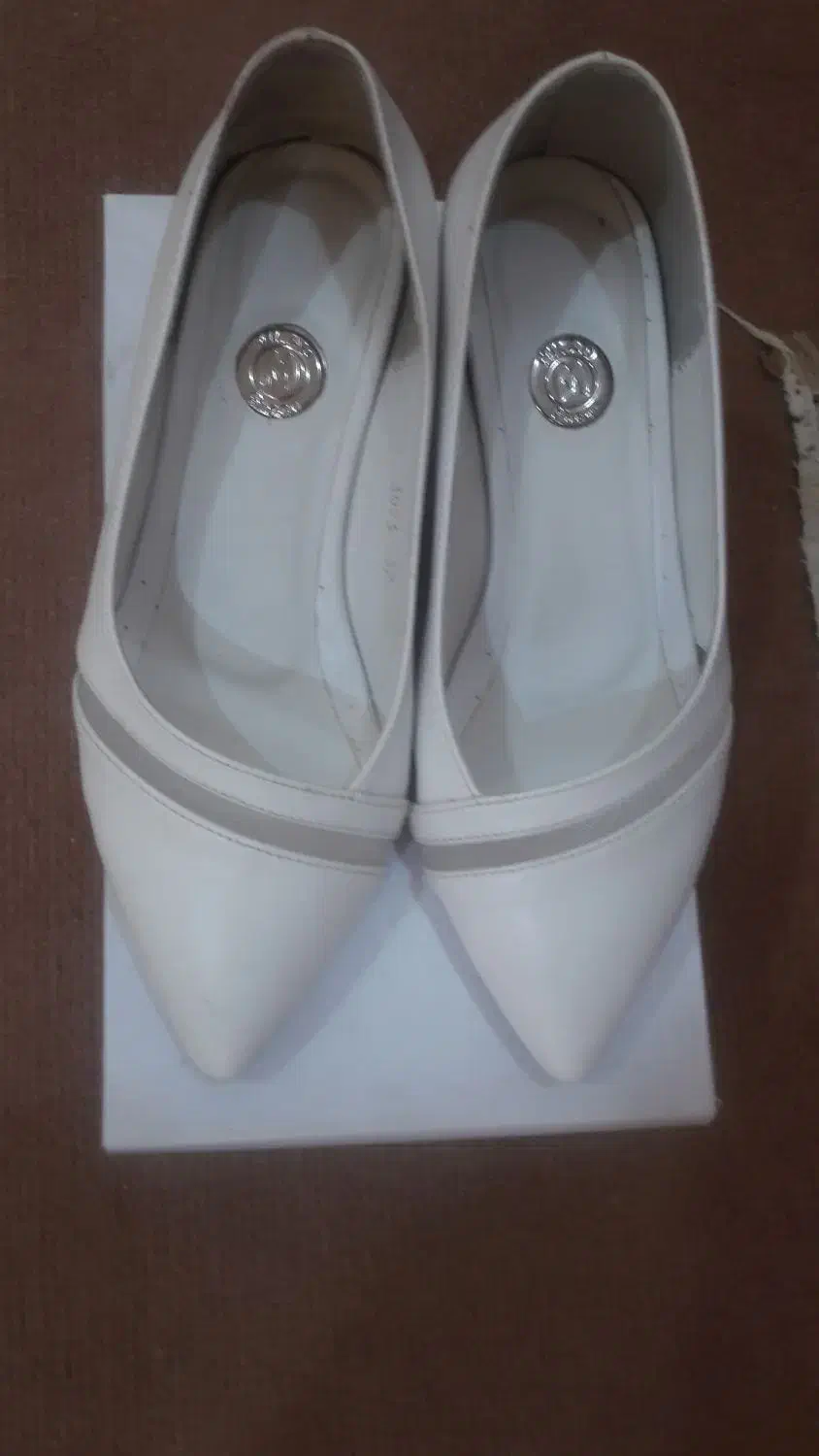 فروس زیر قیمت یک جفت کفش سفید ویژه عروسی وحج|کیف، کفش، کمربند|فراغی, |دیوار