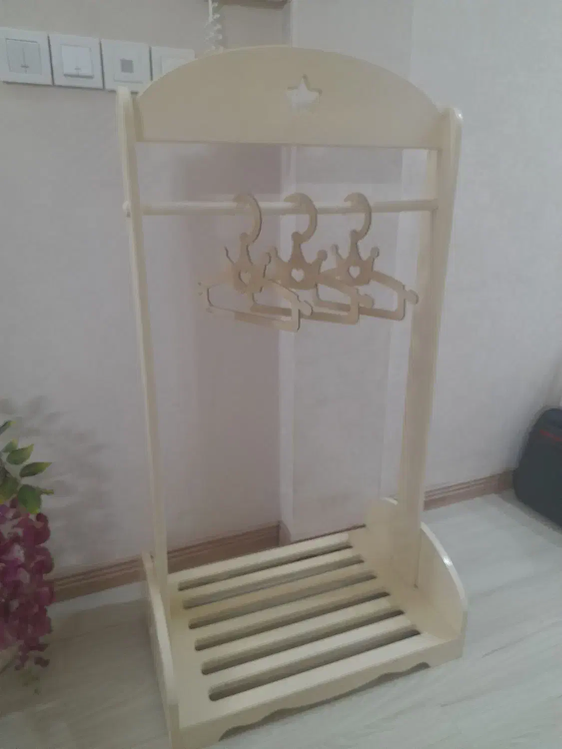 رگال بچه جنس چوب|اسباب و اثاث بچه|مشهد, دانشجو|دیوار