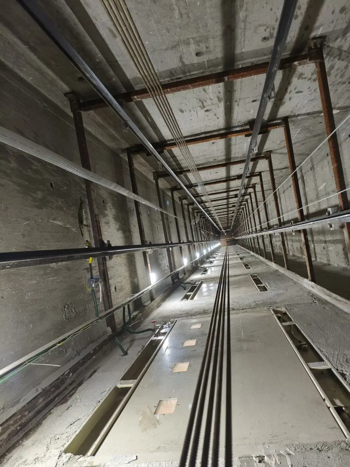 سرویس نگهداری آسانسور ، رفع خرابی و عیب یابی|خدمات پیشه و مهارت|پردیس, فاز ۱۱|دیوار