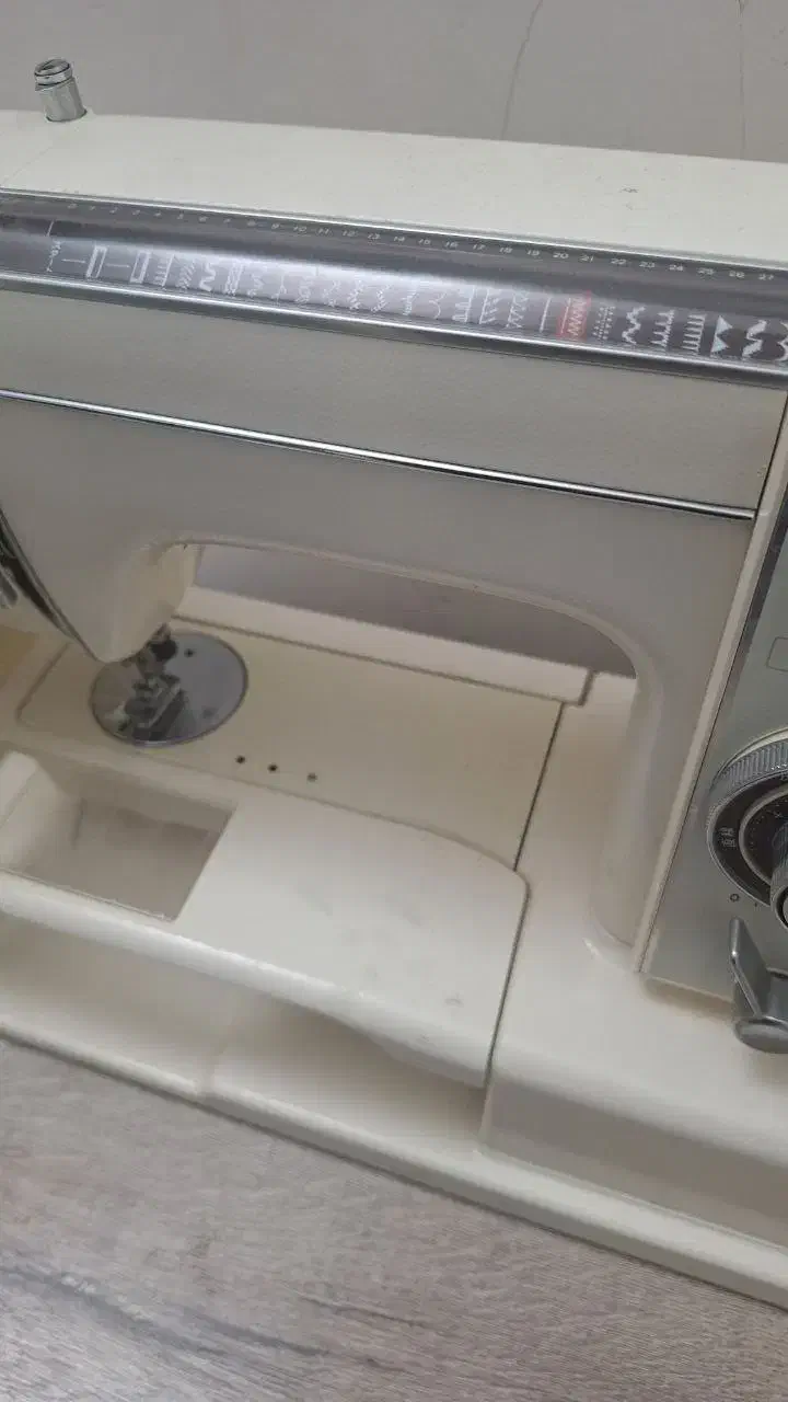 چرخ خیاطی ژانومه ۸۱۵ نو|چرخ خیاطی و ریسندگی|تربت جام, ترکمن ها|دیوار