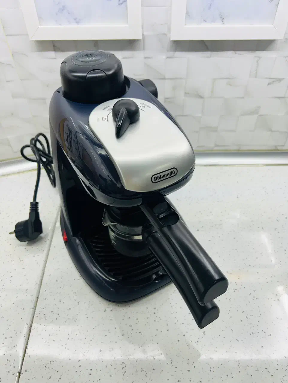 قهوه ساز دلونگی|سماور، چای‌ساز، قهوه‌ساز|مشهد, آبکوه|دیوار