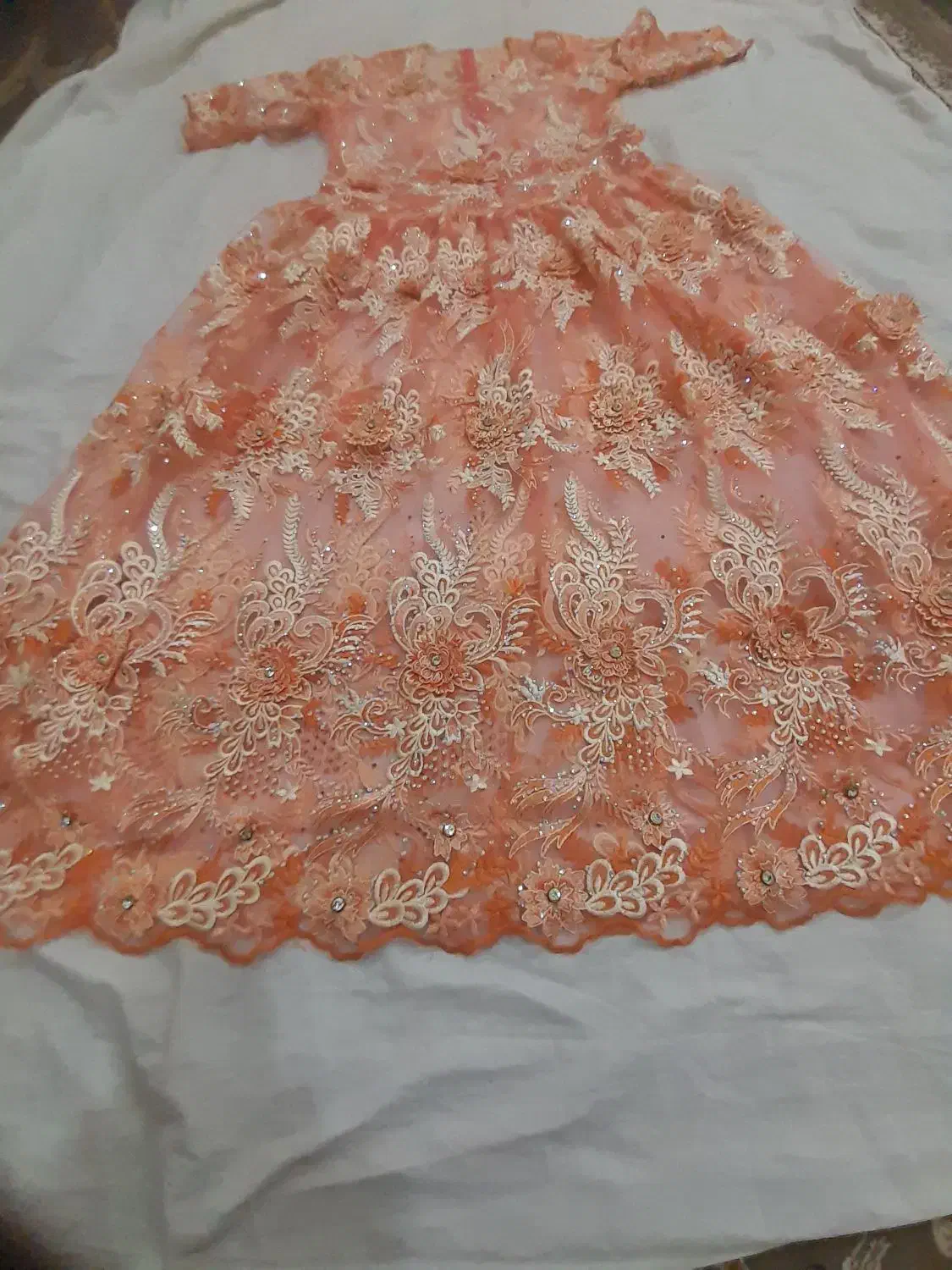 کراس کردی سقزی|لباس|سنندج, |دیوار