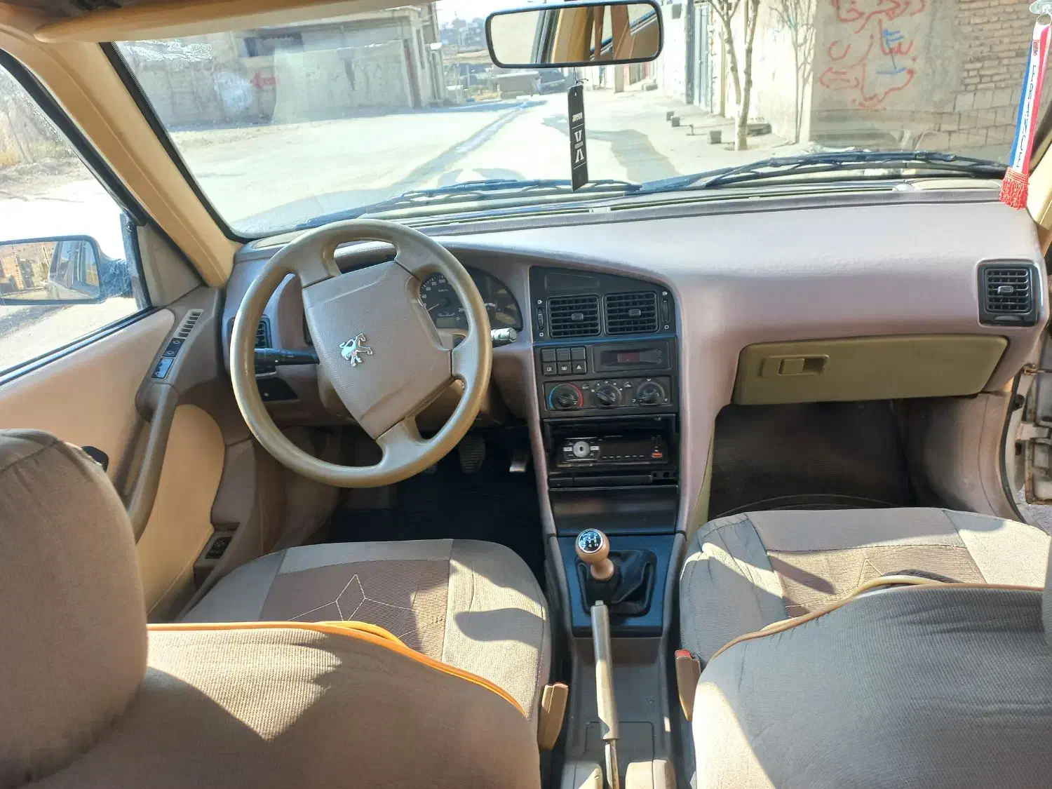 پژو ۴۰۵ نقری ۸۷ داخل کابین کرم|خودرو سواری و وانت|سقز, |دیوار