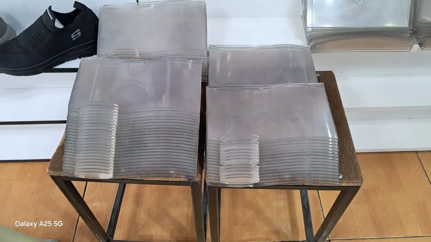 رگال کفش|کیف، کفش، کمربند|اصفهان, دهنو|دیوار