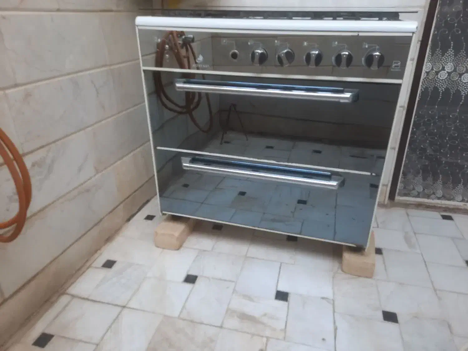 گاز بسیار تمیز و سالم|اجاق گاز و لوازم برقی پخت‌وپز|قم, شهر قائم|دیوار